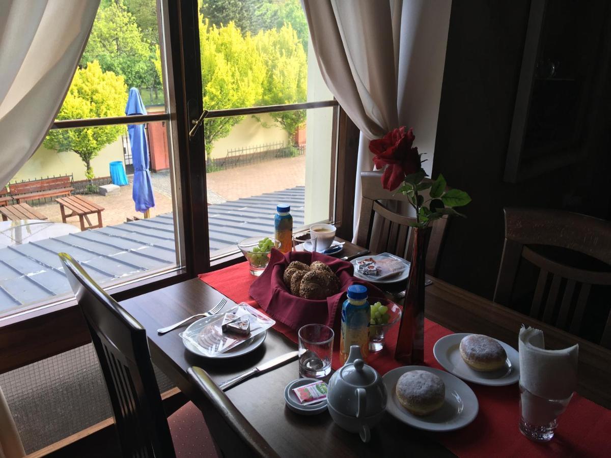 Penzion A Pivnice Varna Velká Bystřice Extérieur photo